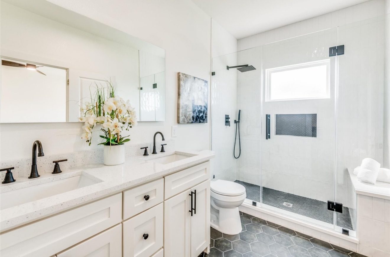 Bath with frameless walk-in shower